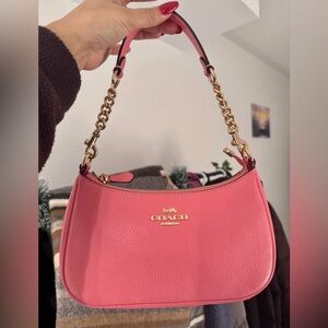 Coach Coral Leather Shoulder Bag with Gold Chain